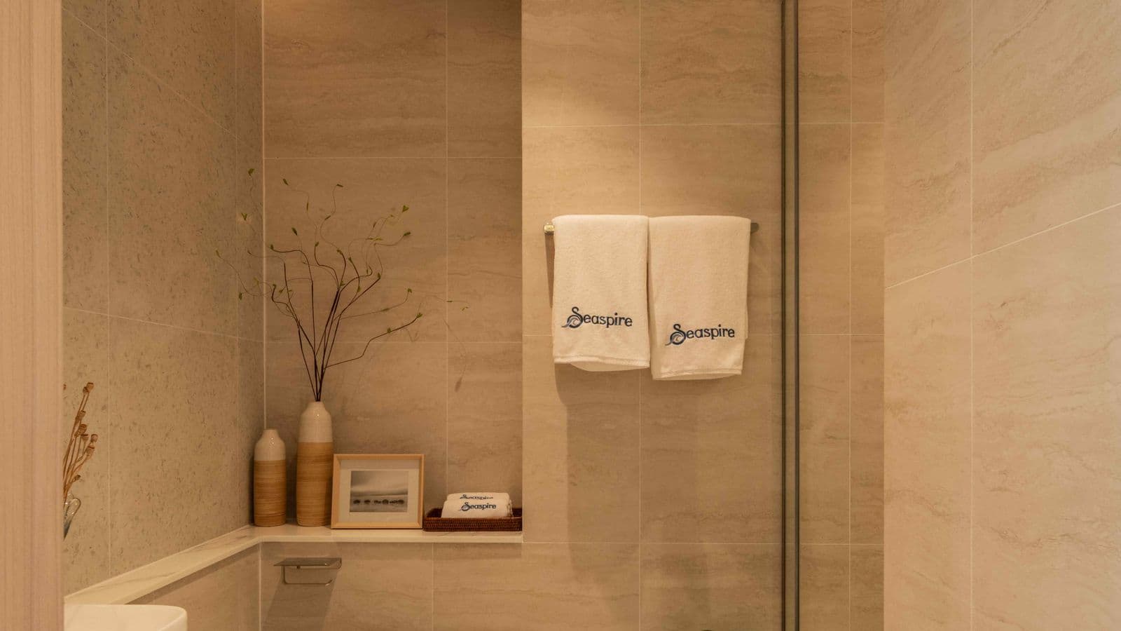 One Bedroom (43 m²)