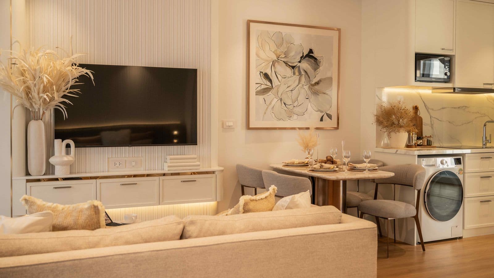 One Bedroom (43 m²)
