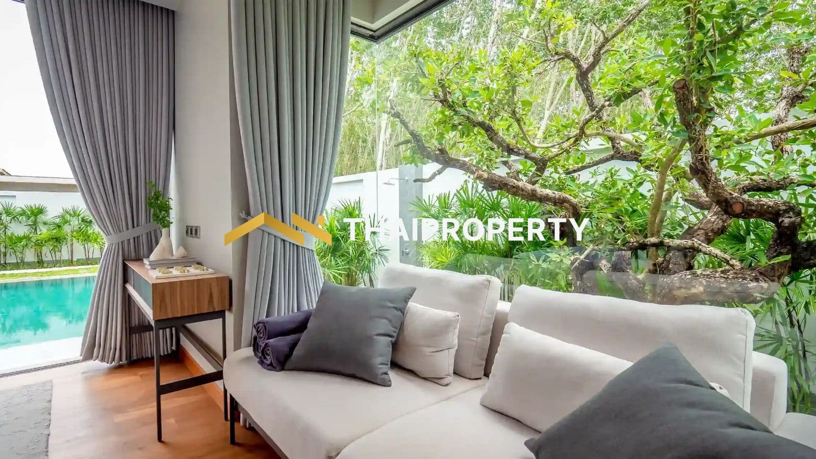 Botanica Four Seasons – Autumn Modern Loft