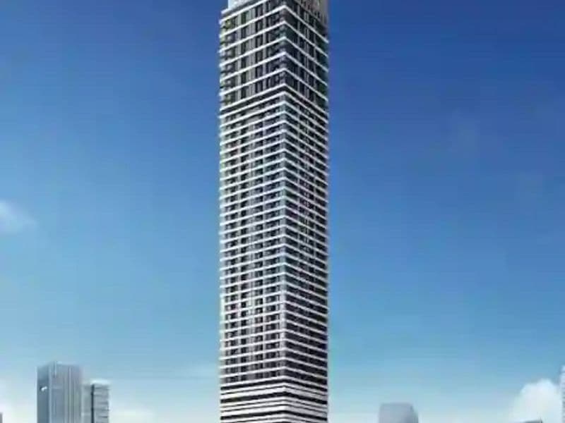 Noble Form Thonglor