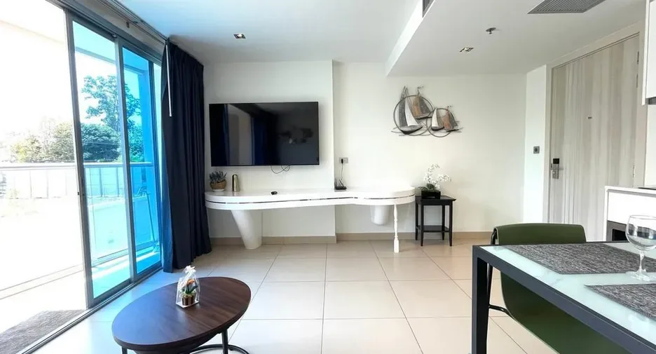 One Bedroom (55 m²)