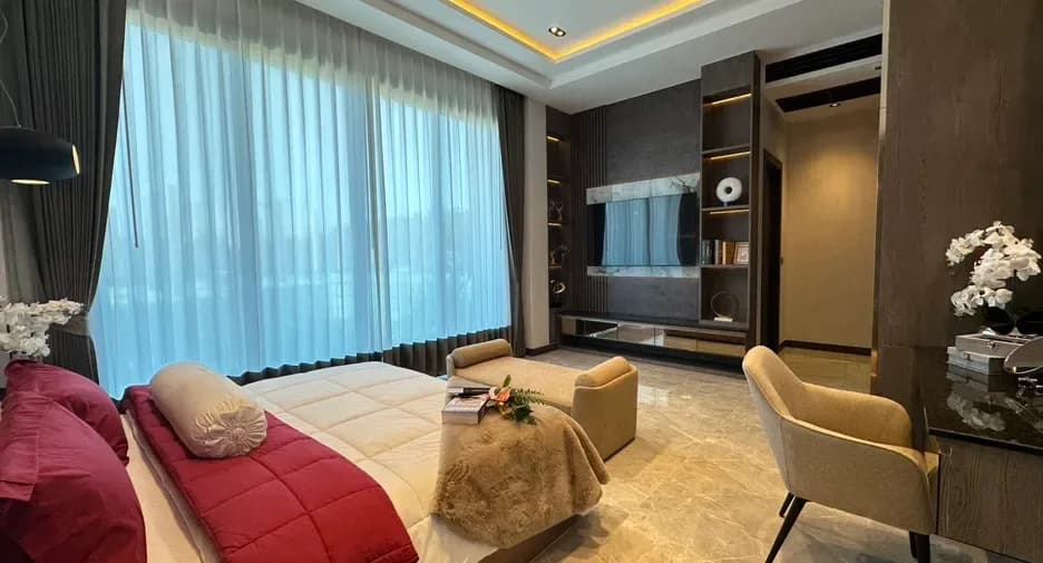 Five Bedroom (451 m²)