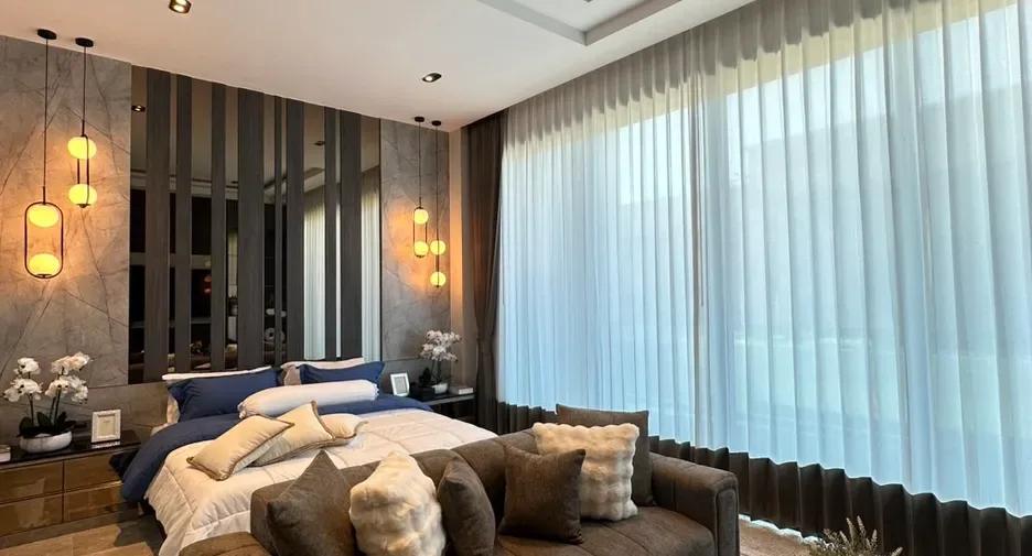 Five Bedroom (451 m²)