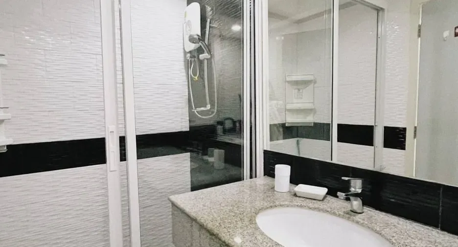 One Bedroom (40 m²)
