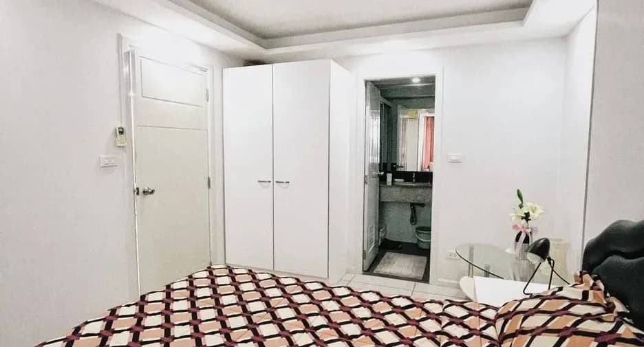 One Bedroom (40 m²)