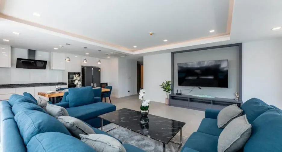 Three Bedroom (140 m²)