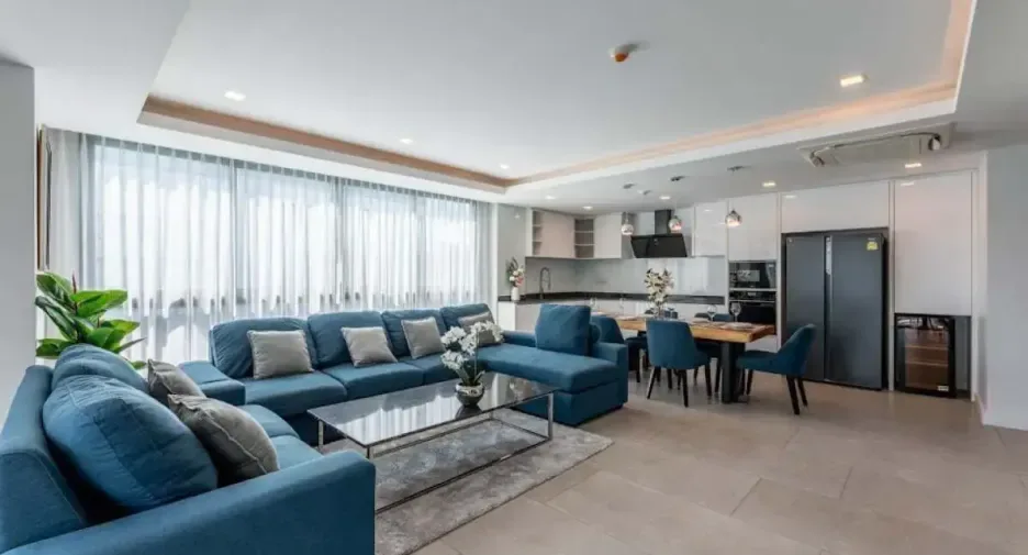 Three Bedroom (140 m²)