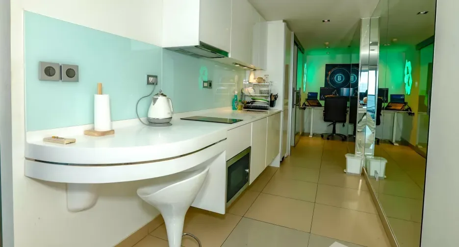 One Bedroom (66 m²)