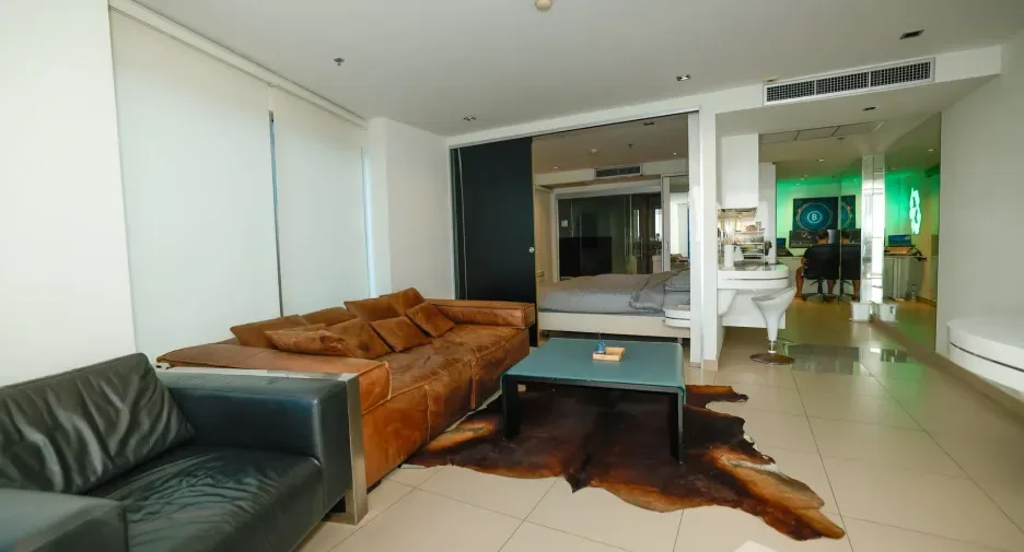 One Bedroom (66 m²)