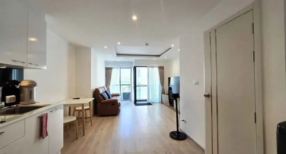 One Bedroom (50 m²)