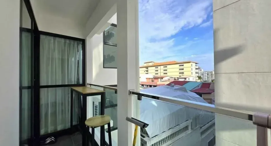 One Bedroom (50 m²)