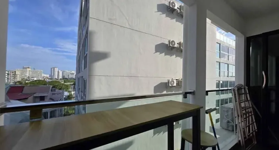 One Bedroom (50 m²)