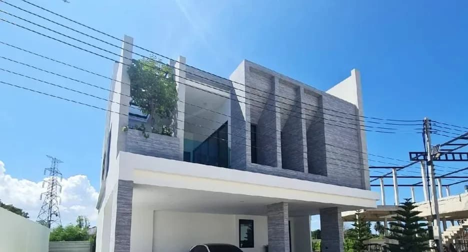 Four Bedroom (367 m²)