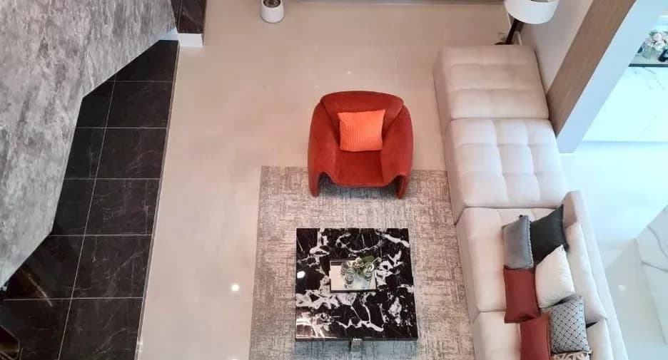 Four Bedroom (367 m²)
