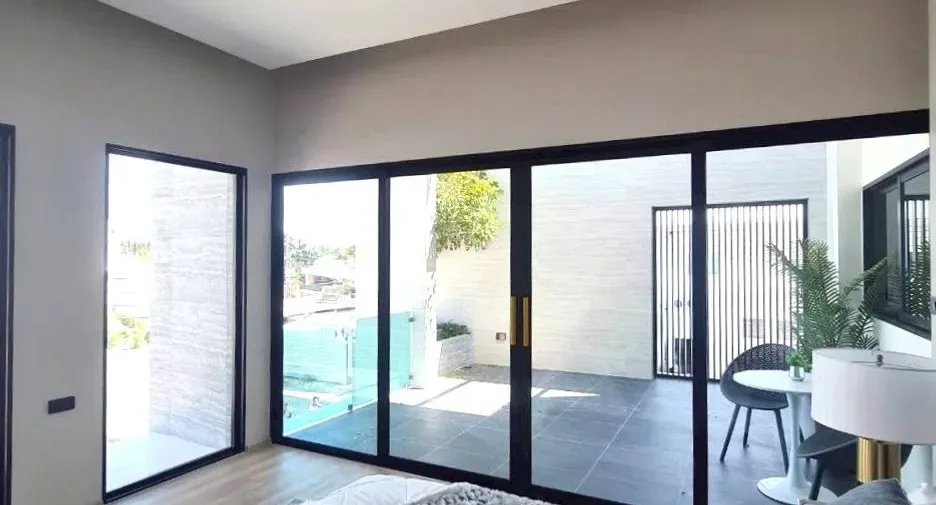 Four Bedroom (367 m²)